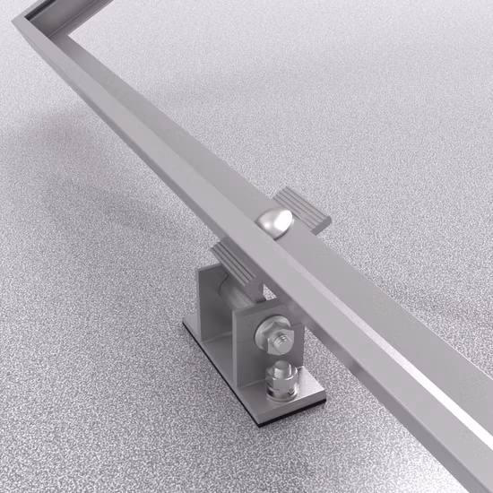 Verstellbare Vorder- und Hinterbeine speziell für große Photovoltaik-Projekte. U-förmiger Stahl für die Korrosionsbeständigkeit der Solarpanel-Unterstützung